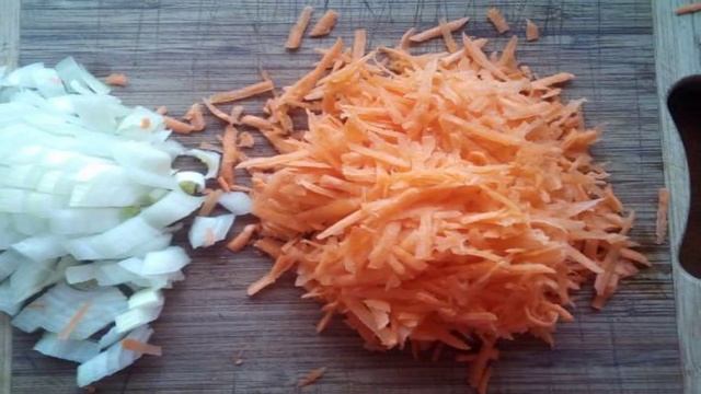 Жареные пирожки с капустой