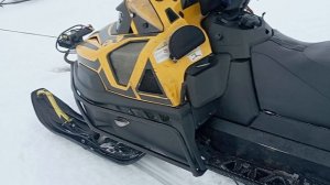 вытаскиваем буран с озера наледь выше колена