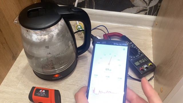 Замер шума, тока нагрузки и температура электрочайника Econ ECO-1825KE