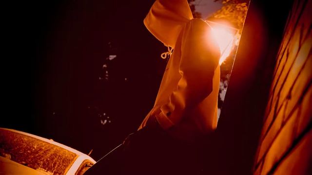 Velet Ft. Dilan Açelya - Sarıl Bana ( Sözleri/Lyrics ) смотреть онлайн