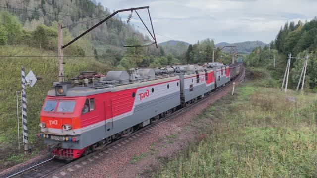 Грузовые поезда РЖД. Тоннели. Джебская петля. "Чёртов мост" (Сибирь) смотреть онлайн