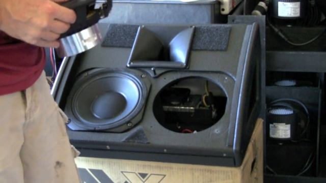 db technologies dvx DM28's stage monitors - Authorized dB Technologies Dealer смотреть онлайн