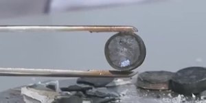 Алмаз и графит — это разные аллотропные модификации углерода с различными кристаллическими решётками