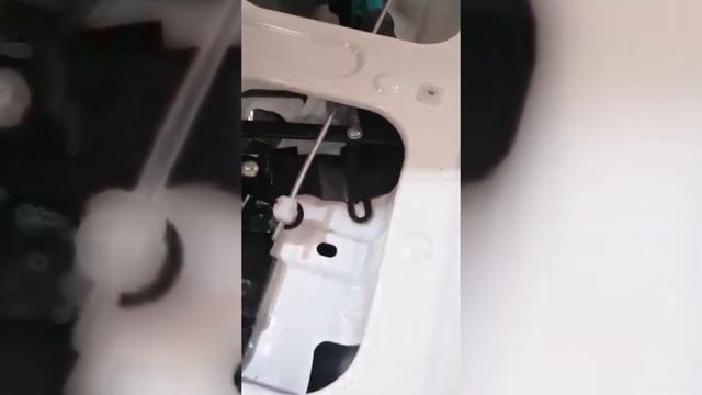 Tailgate e-lock installation Mazda BT-50  Ford Ranger