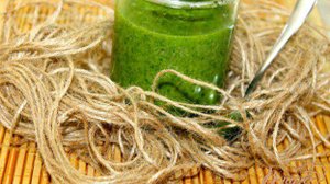 Закусочный соус с кинзой и зеленью