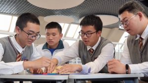 Визит делегации школы «Лухэ» в Газпром школу