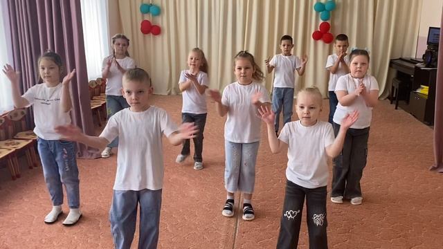 Флешмоб «Эколята за сохранение рек и озер Тюменской области», подготовительная группа "Гномики"