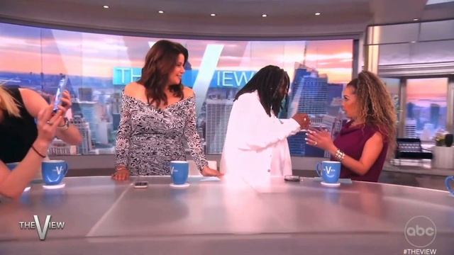 Whoopi Goldberg gives Sunny Hostin lap dance on ‘The View’: ‘My behind’s not that big’ | NY Post смотреть онлайн