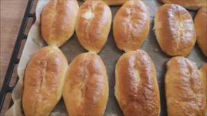 Булочки - пирожочки с ветчиной, сыром и овощами Пирожки в духовке