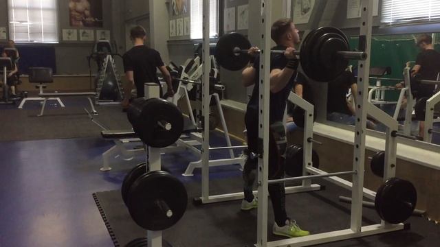 Приседание 25 04 2016 года 1 подход 3 повт 110 кг смотреть онлайн