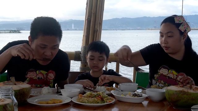We ate at the Famous Floating Restaurant in Cordova Cebu + Revealing the first LUCKY WINNER