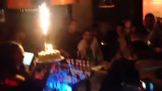 flaming lamborghini Klikk Bistrobar 2013 смотреть онлайн