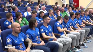 Футболисты «Динамо-Брянск» встретились с болельщиками