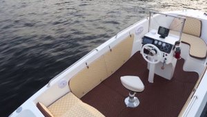 пошив салона катера