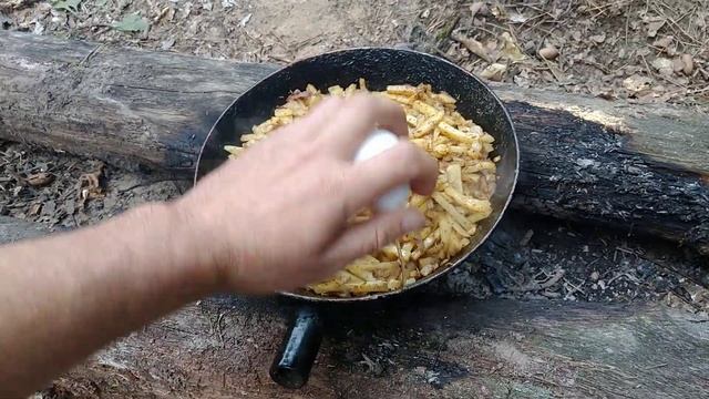 жареный картофель на костре 2.