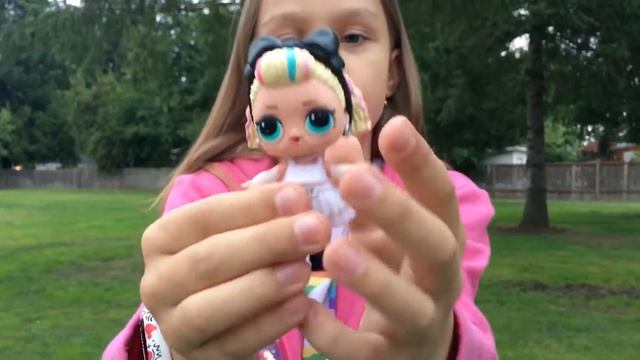 Мои любимые ИГРУШКИ ЛОЛ МНОГО ЛОЛ не бывает / ГИГАНСКИЙ ЛОЛ смотреть онлайн