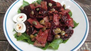Салат с печенью и свеклой