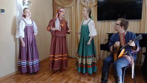 трио: Душутины-Герберт Валерия и Ульяна, Полторацкая Н.В.. народное пение 2 группа