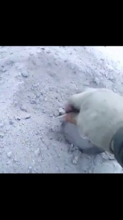 Собрал гвозди из древесной золы магнитом