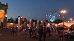 Колесо обозрения на ВДНХ ночью (подсветка)