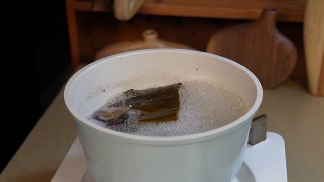부추의 영양 성분을 그대로 흡수하는 두부부추된장국 / 된장국 맛있게 끓이는 법