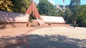 Сочи, Хоста сквер парк пятьдесят лет победы