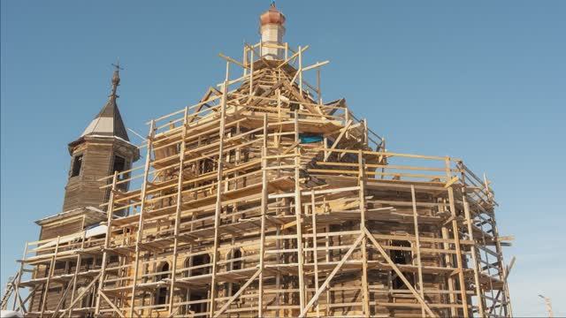 Разобрали до основания и подняли над землёй старую церковь #Возрождение #КитежъГрад #реставрация