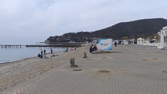 #Архипо-Осиповка сейчас, подготовка к курортному сезону. Море затянула пелена)))