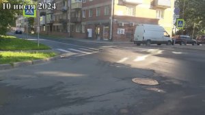 По Гатчине на автобусе.