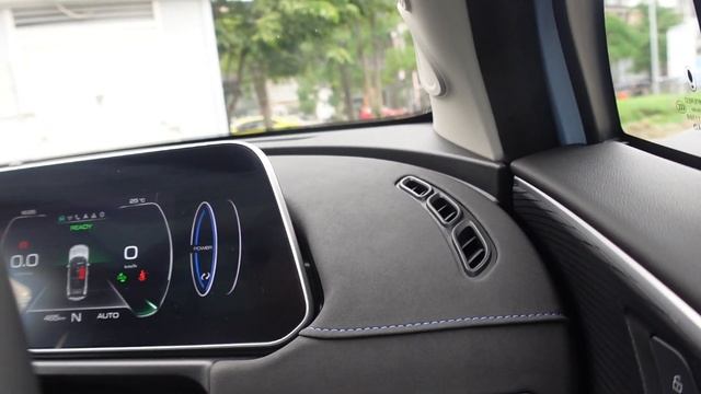 รีวิว ORA Good Cat 400 Pro ต่าง 500 Ultra ตรงไหน ราคาทะลุล้าน คุ้มไหม? смотреть онлайн