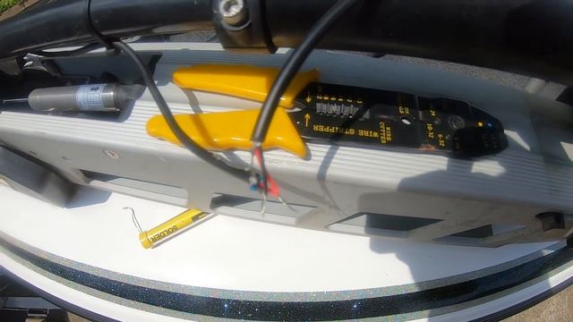 No Depth Reading On A Humminbird Fishfinder - Transducer Cable Problem смотреть онлайн