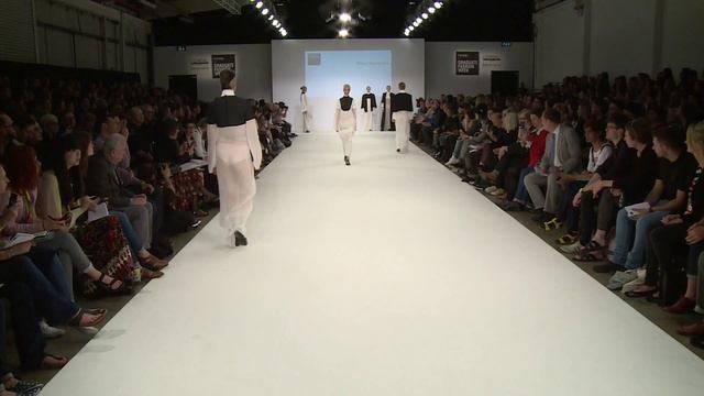 Kingston University Fashion Show 2015 - Freya Domenica смотреть онлайн