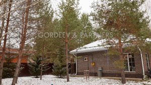 В продаже дом выходного дня в коттеджном поселке Орел Гарден!
