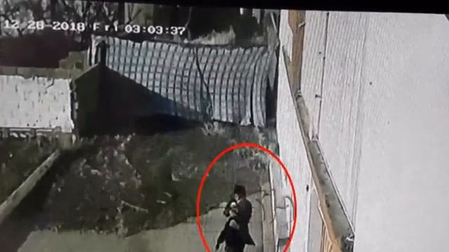 Watch CCTv Video Water tank Explosion Accident due to high water pressure смотреть онлайн
