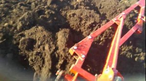 Вспашка плугом виракс 3-20