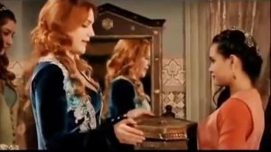 Михримах сломала корону Хюррем👑