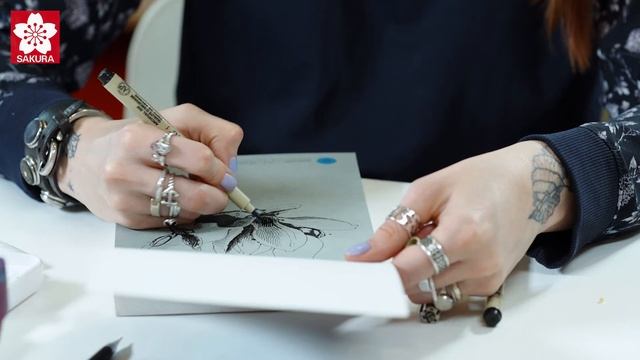 Cпидпейнт Юли Барминовой ручками Pigma и Gelly Roll смотреть онлайн