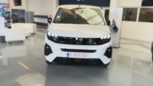 Peugeot e-Rifter 2025 обзор