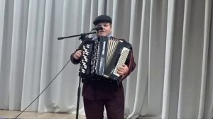 Я милого узнаю по походке