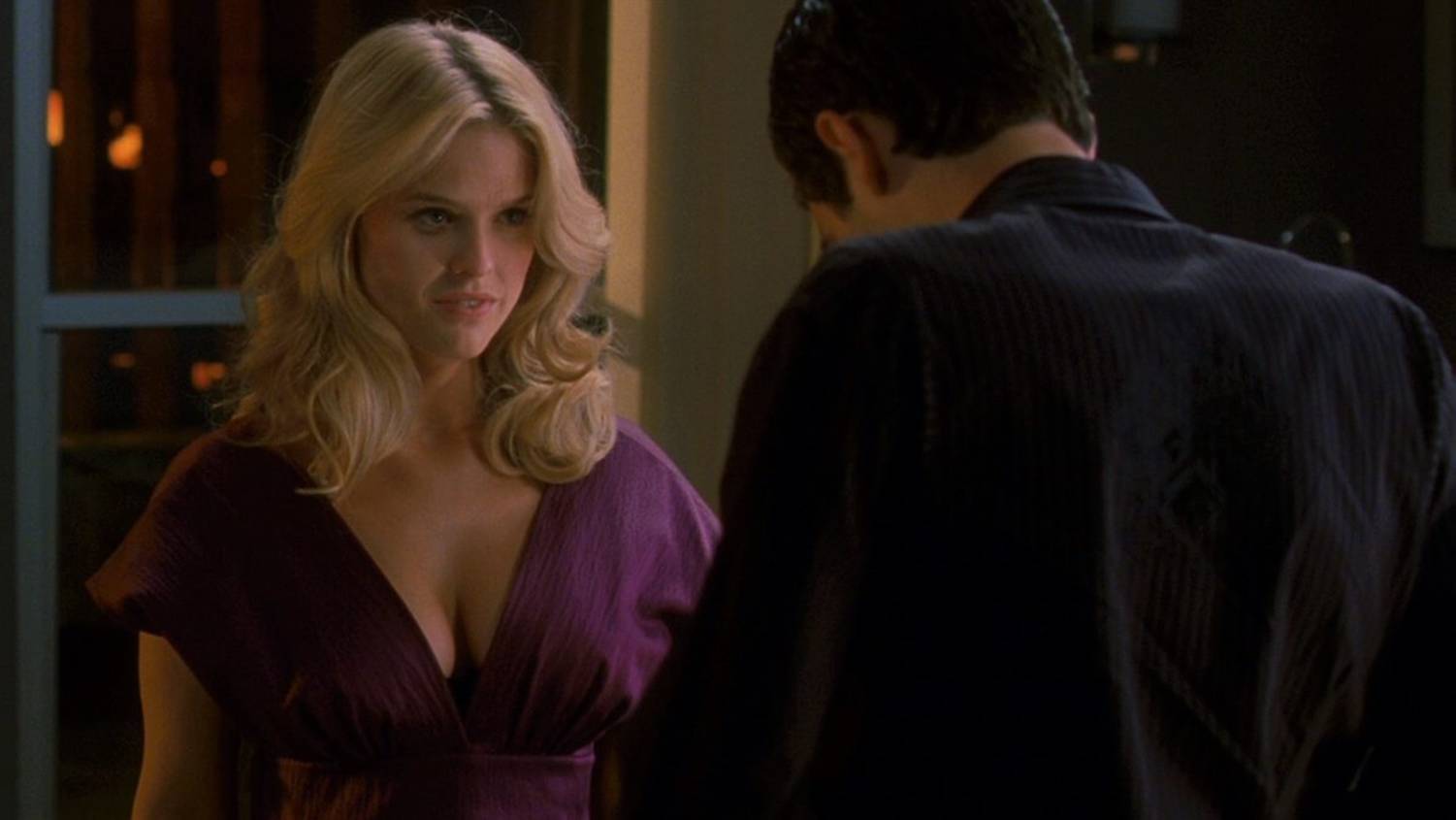 Слишком крута для тебя | Русский трейлер смотреть онлайн