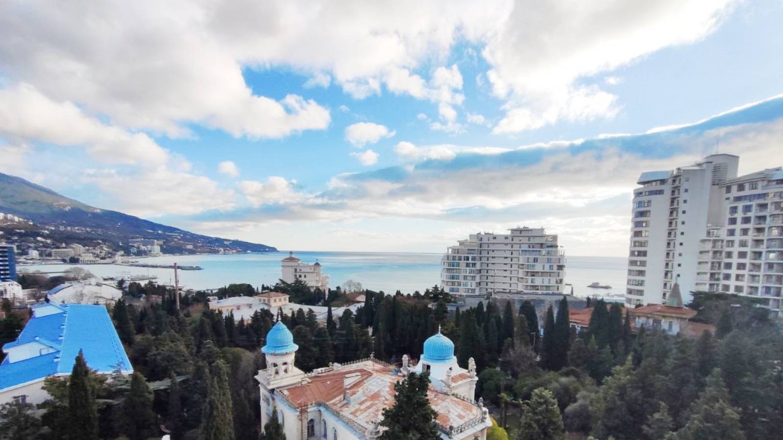 Видовые апартаменты в Ялте смотреть онлайн