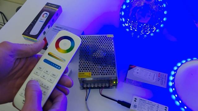 Подключение и привязка контроллера FUT043 к пульту ДУ и сенсорной панели