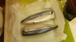 Скумбрия в духовке. Легкий рецепт!