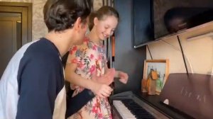 Антон Хабаров - уроки игры на фортепиано.