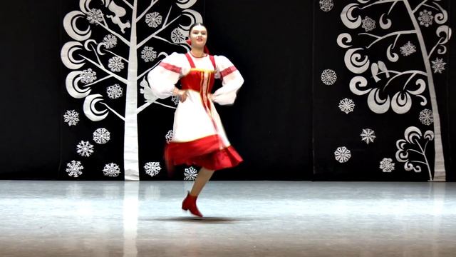 Соло участницы хореографического коллектива Калинка Маргариты Мининой- Барыня