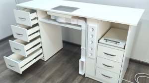 Маникюрный стол с розетками и вытяжкой Вераксо