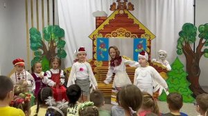 День театра