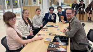 Дипломатия - игра из серии "Потолкуем?" была презентована на Модели ООН в МГУ им. Ломоносова