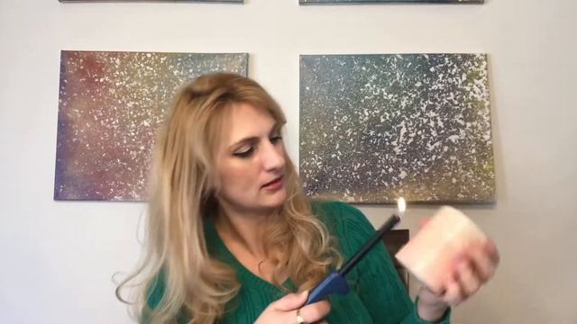 Decorating a Candle with Dried Flowers