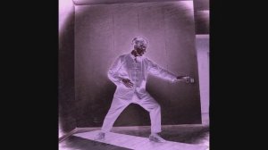 ДВИЖЕНИЕ 9 Жернова даньтянь. Графика, негатив. Цигун - комплекс ИЧЖИЧАНЬ